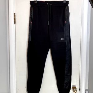 2xist Black Joggers